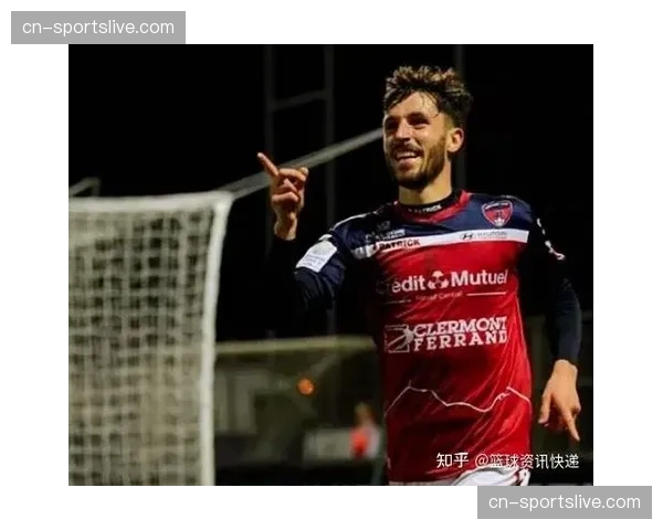 保级生死战,克莱蒙与圣埃蒂安互交白卷,双方门将屡献神扑 保级生死战,克莱蒙与圣埃蒂安互交白卷,双方门将屡献神扑