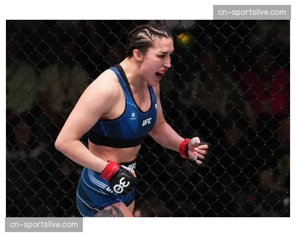 UFC格斗之夜：俄罗斯新星乌马尔-努尔马戈梅多夫首回合降服获胜